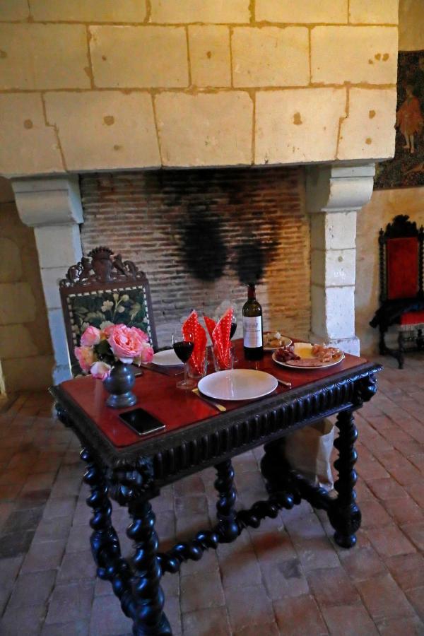 Le Chatelet Thilouze Εξωτερικό φωτογραφία