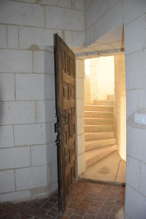 Le Chatelet Thilouze Εξωτερικό φωτογραφία