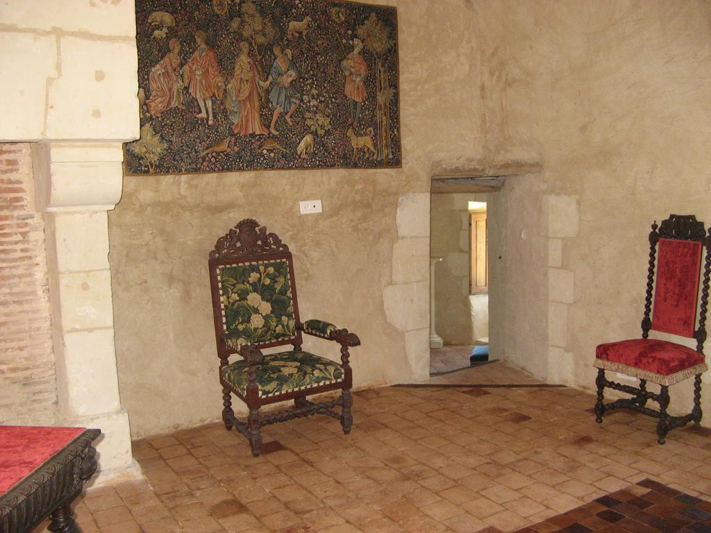 Le Chatelet Thilouze Εξωτερικό φωτογραφία