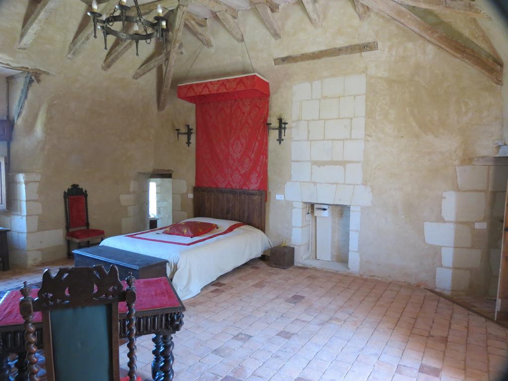 Le Chatelet Thilouze Δωμάτιο φωτογραφία