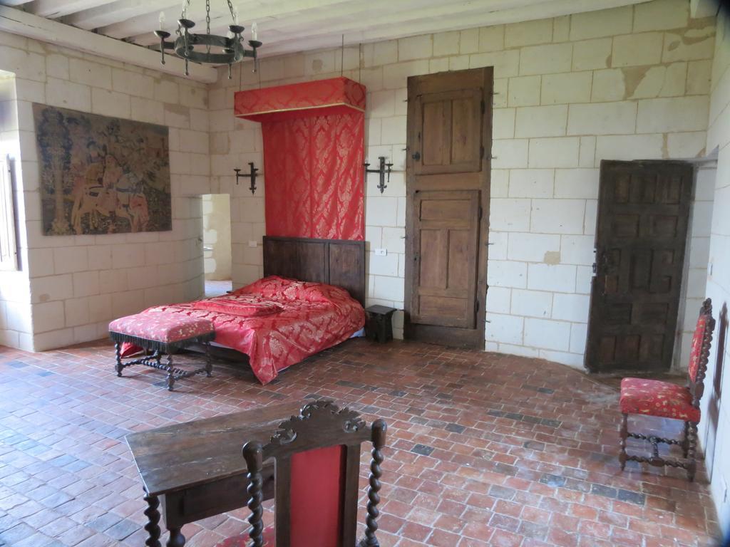 Le Chatelet Thilouze Δωμάτιο φωτογραφία