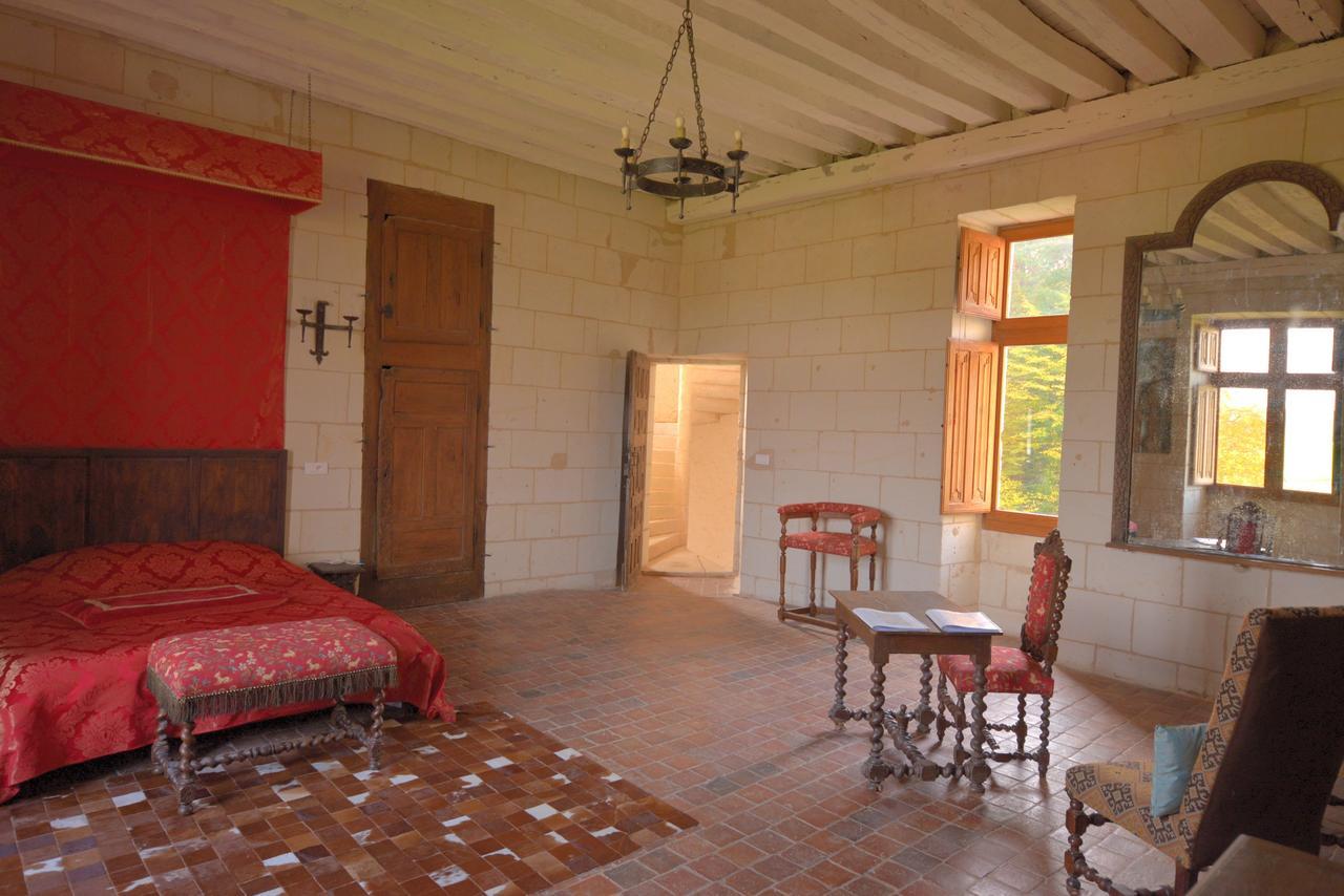 Le Chatelet Thilouze Εξωτερικό φωτογραφία