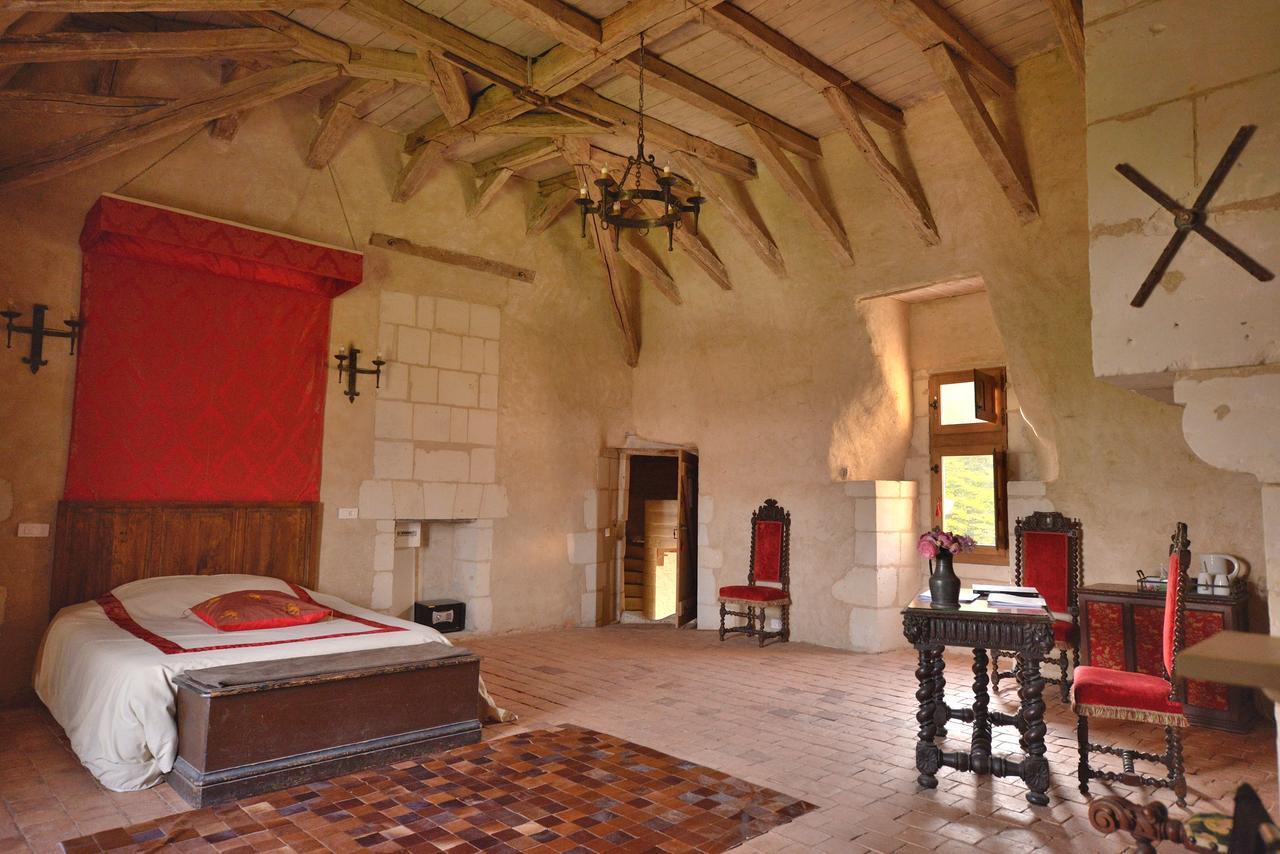 Le Chatelet Thilouze Εξωτερικό φωτογραφία